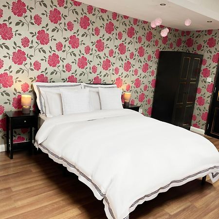Entire Pinkapt - Free Parking - Up To 4 Guests - 3 Beds - Close To City Centre Belfast Exterior foto