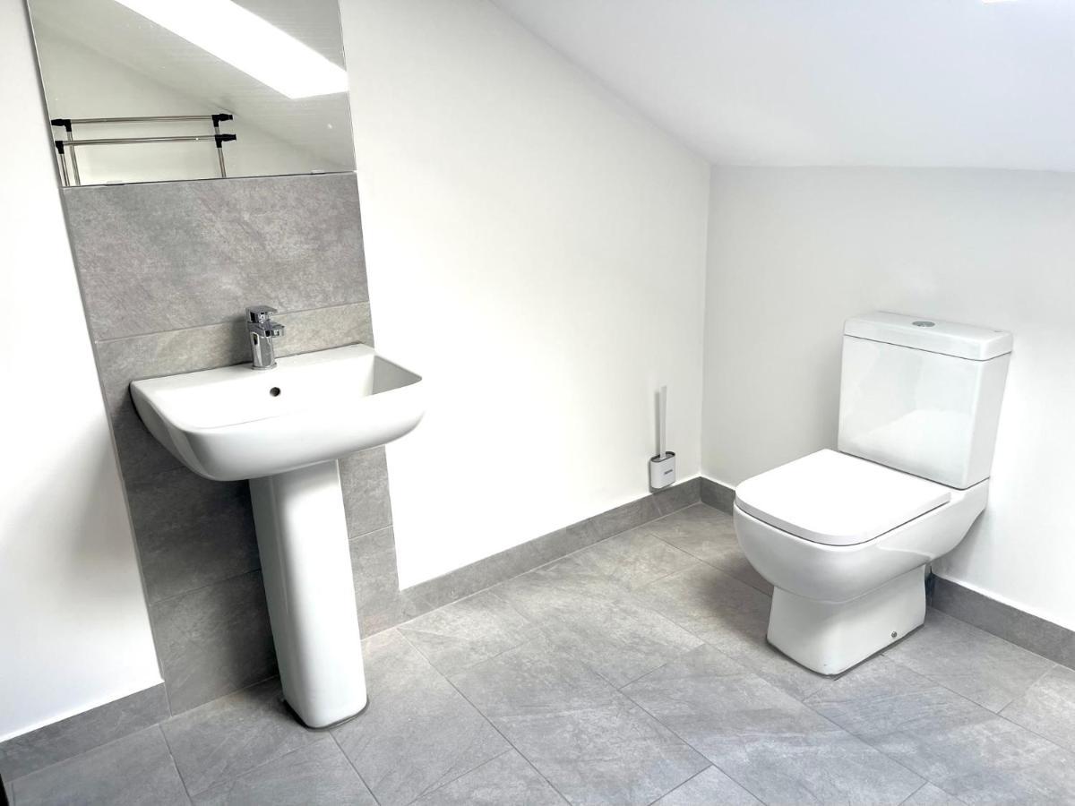 Entire Pinkapt - Free Parking - Up To 4 Guests - 3 Beds - Close To City Centre Belfast Exterior foto