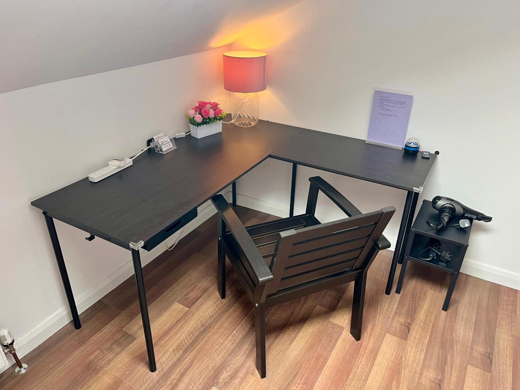 Entire Pinkapt - Free Parking - Up To 4 Guests - 3 Beds - Close To City Centre Belfast Exterior foto